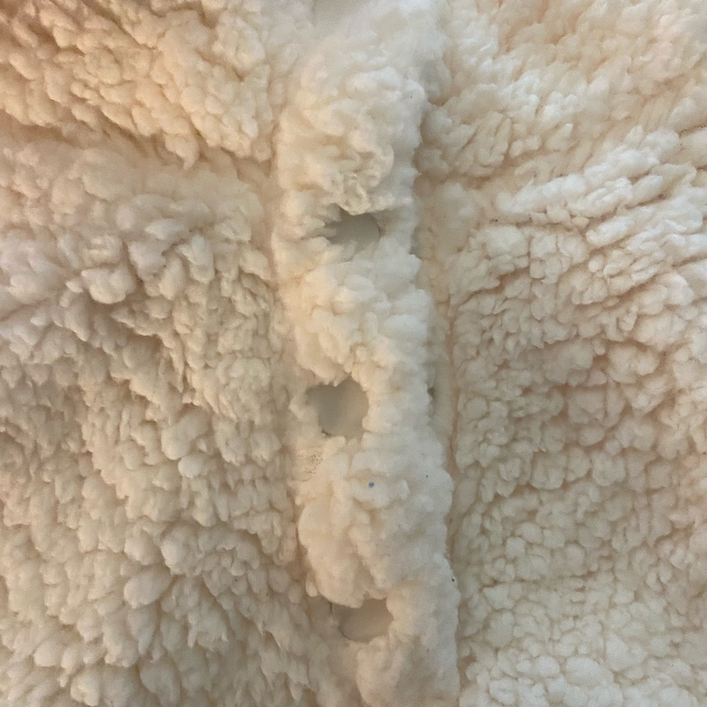 Pacsun woman’s faux sherpa sweatshirt size large